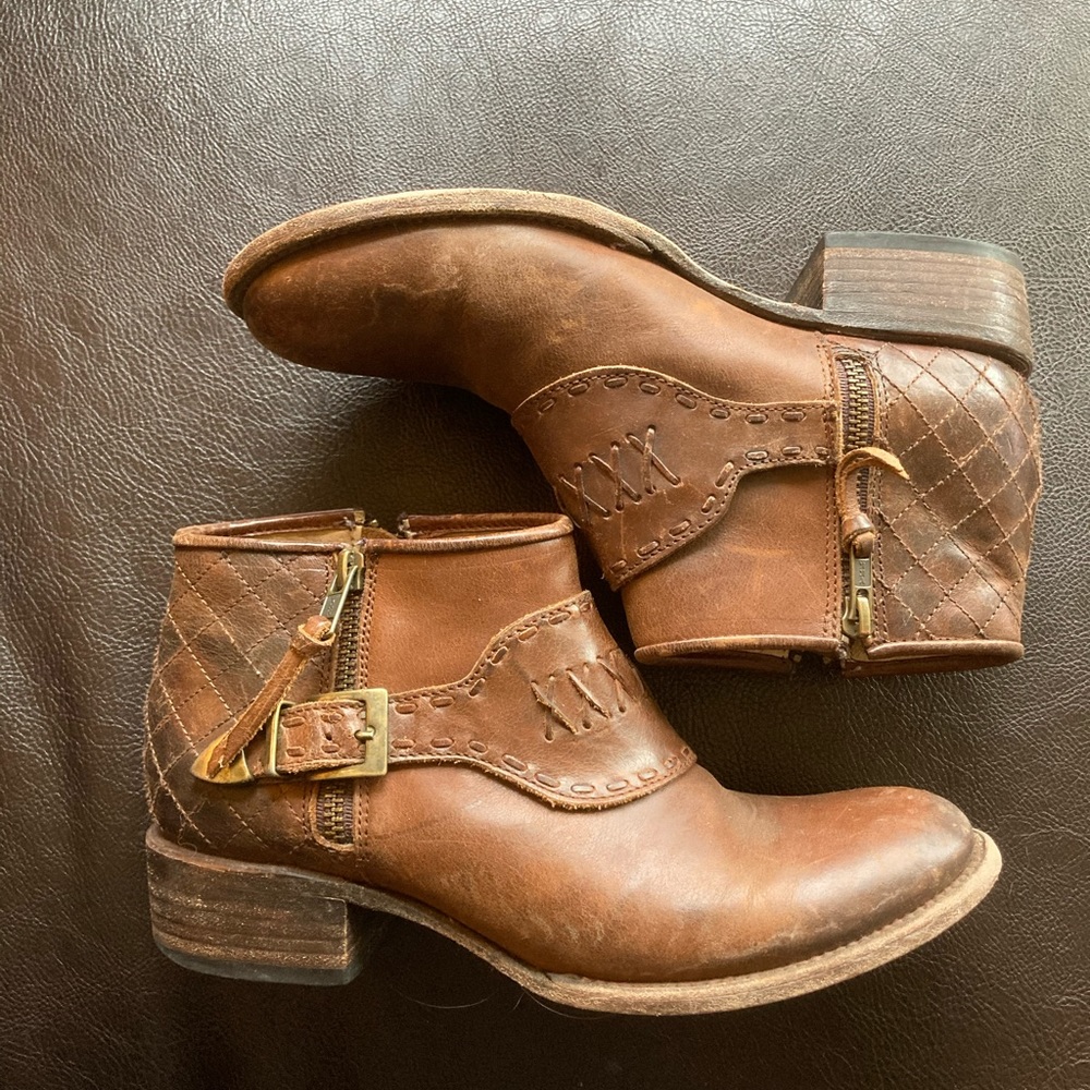 Freebird Grand Booties cognac